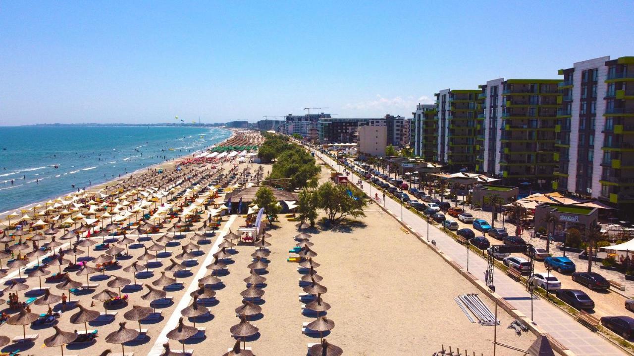 Blacksearama Apartment- Spa, Pools And Parking Mamaia Luaran gambar