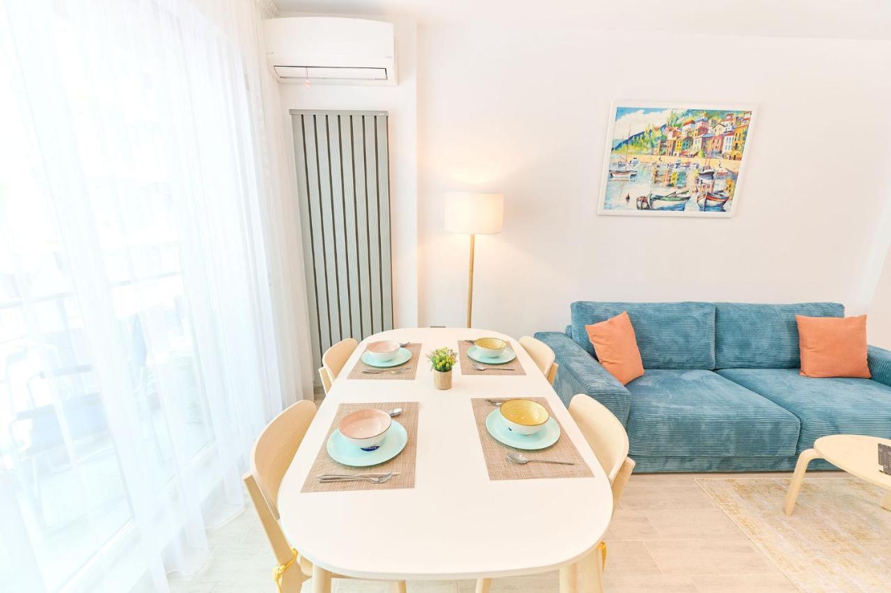 Blacksearama Apartment- Spa, Pools And Parking Mamaia Luaran gambar